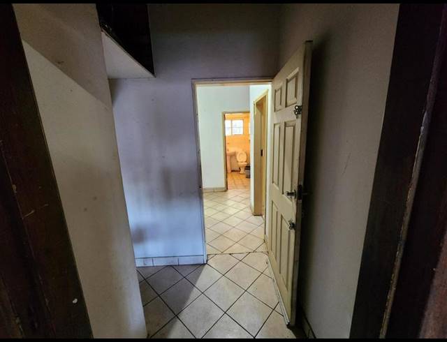 3 BEDROOM HOUSE FOR SALE IN MOUNTAIN VIEW